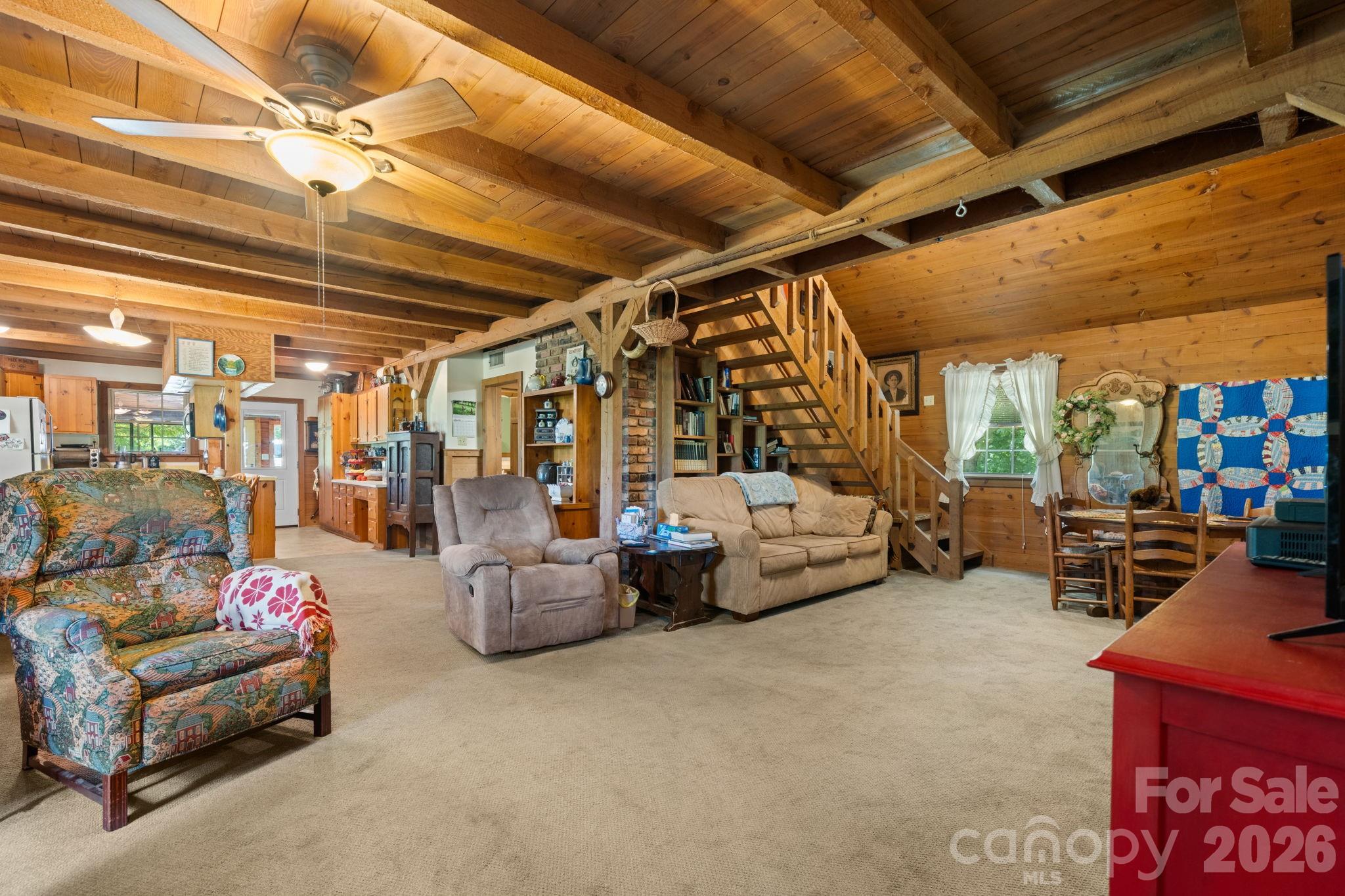 2097 Hermit Trail Property Photo 19