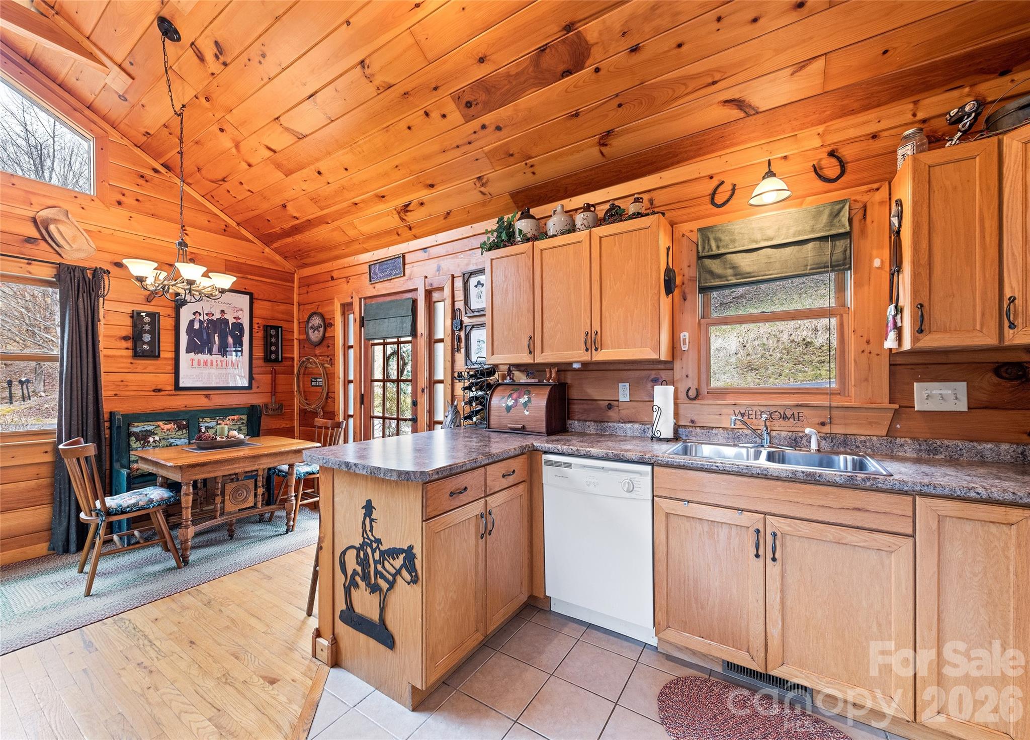 16 Hiawatha Drive Property Photo 11