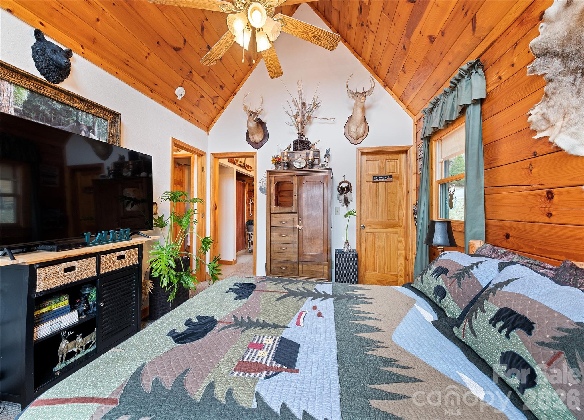 16 Hiawatha Drive Property Photo 15