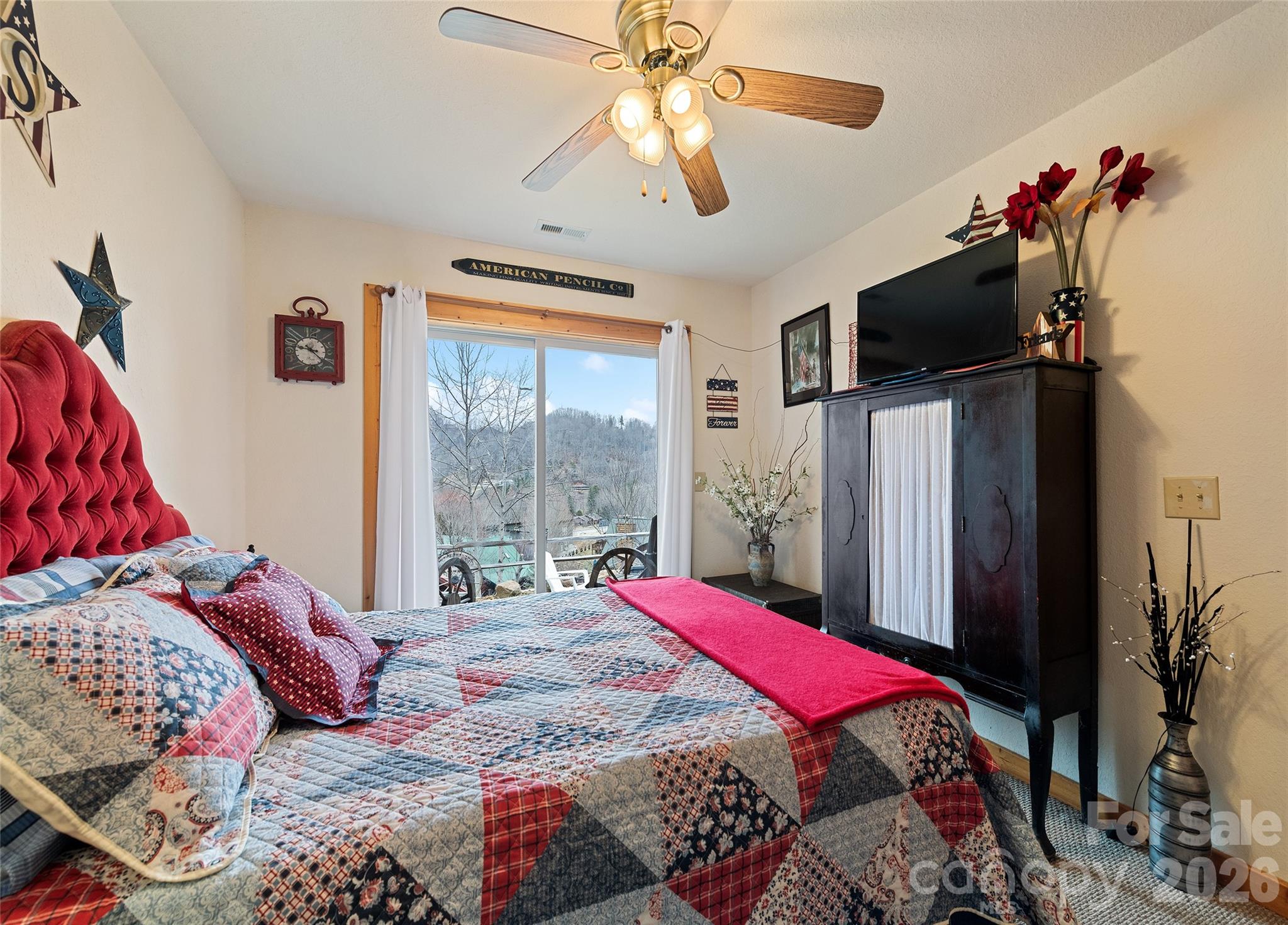 16 Hiawatha Drive Property Photo 23