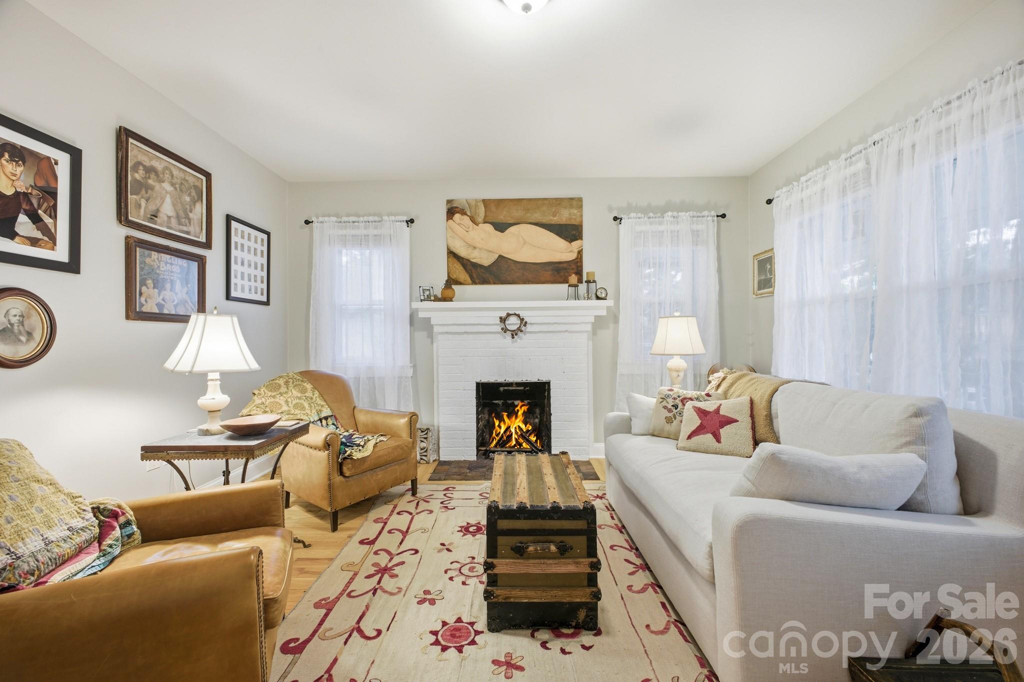 1207 Willow Road Property Photo 3