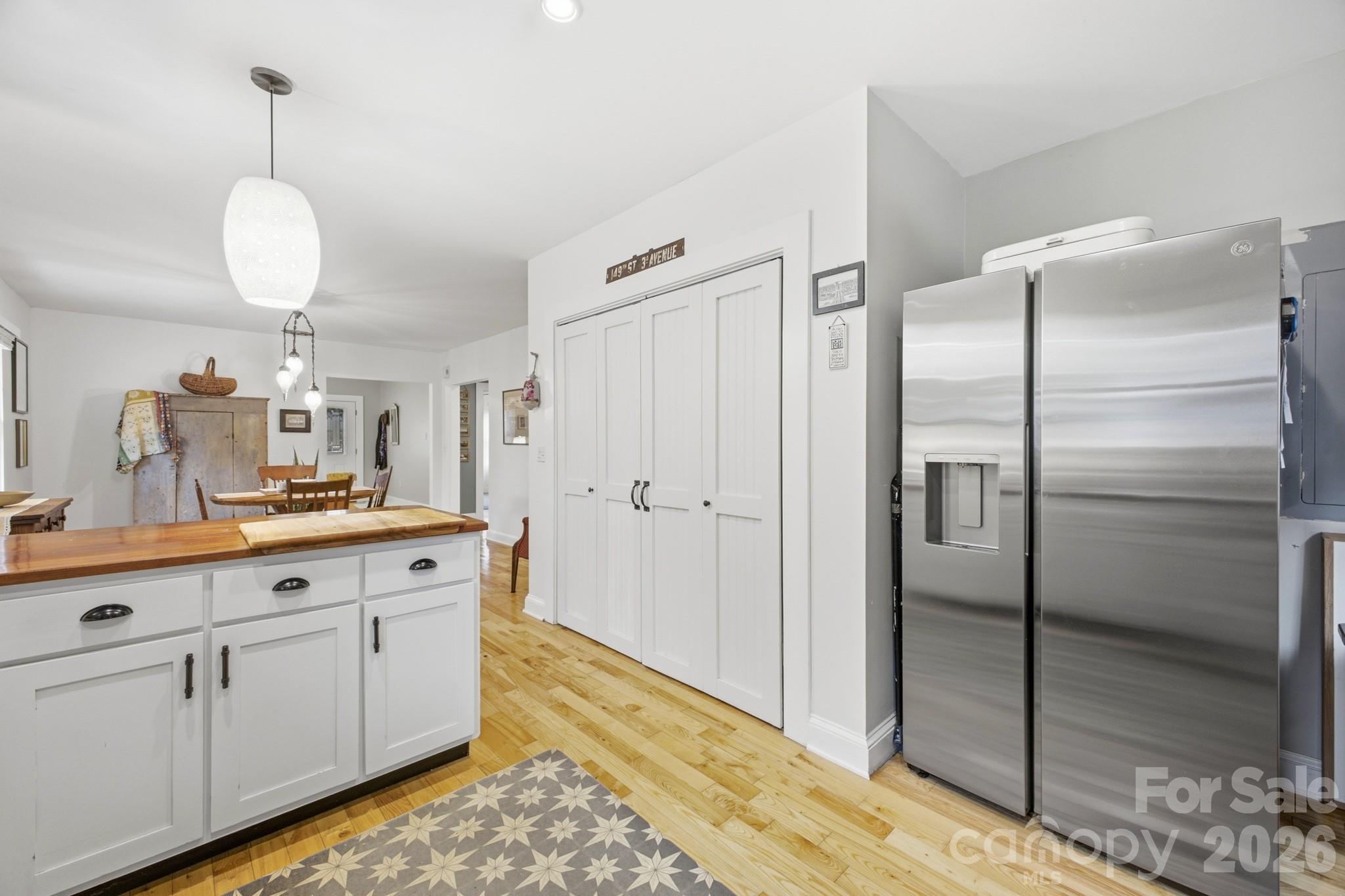 1207 Willow Road Property Photo 8