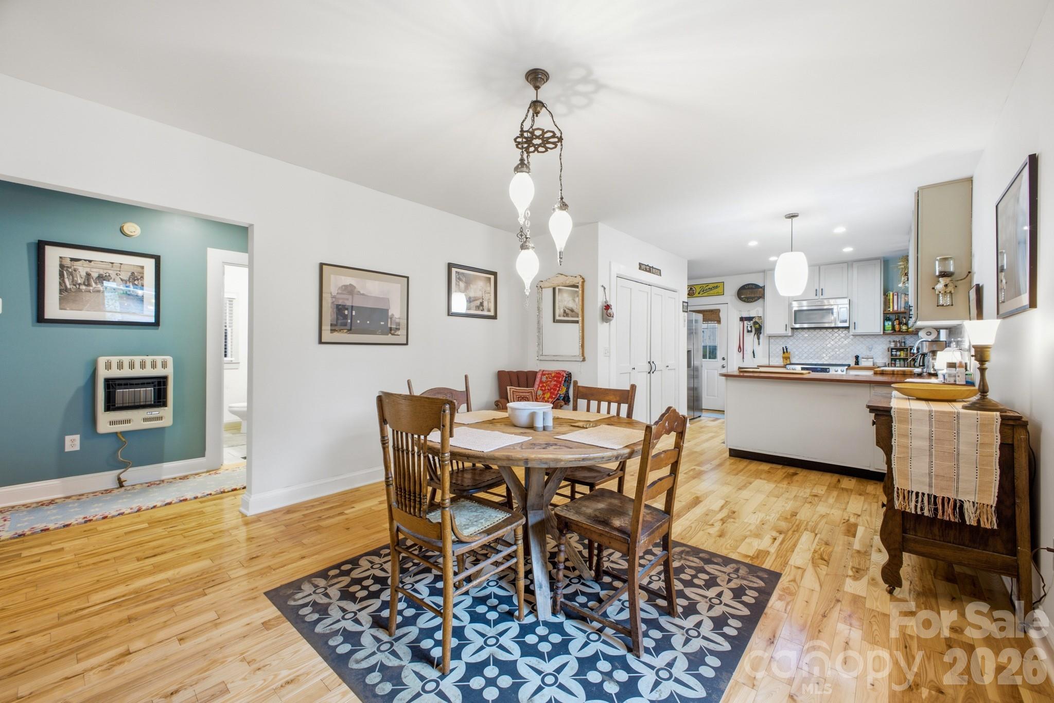 1207 Willow Road Property Photo 14