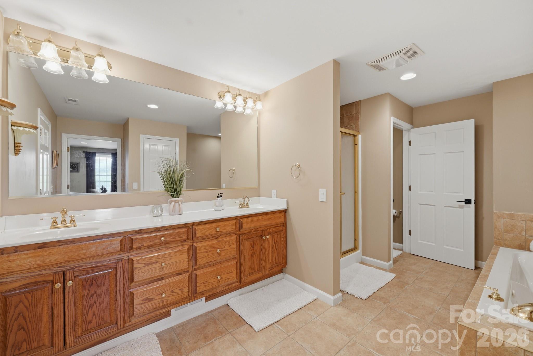 358 Olde Charter Circle 8 Property Photo 34
