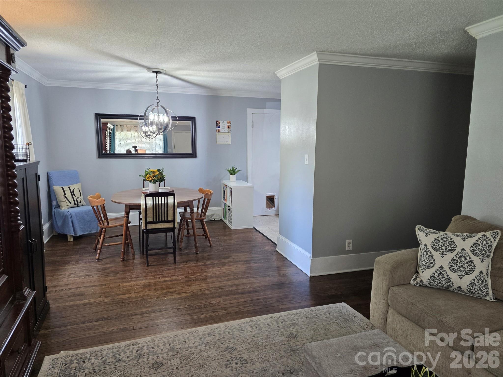 2493 Oakwood Circle Property Photo 10
