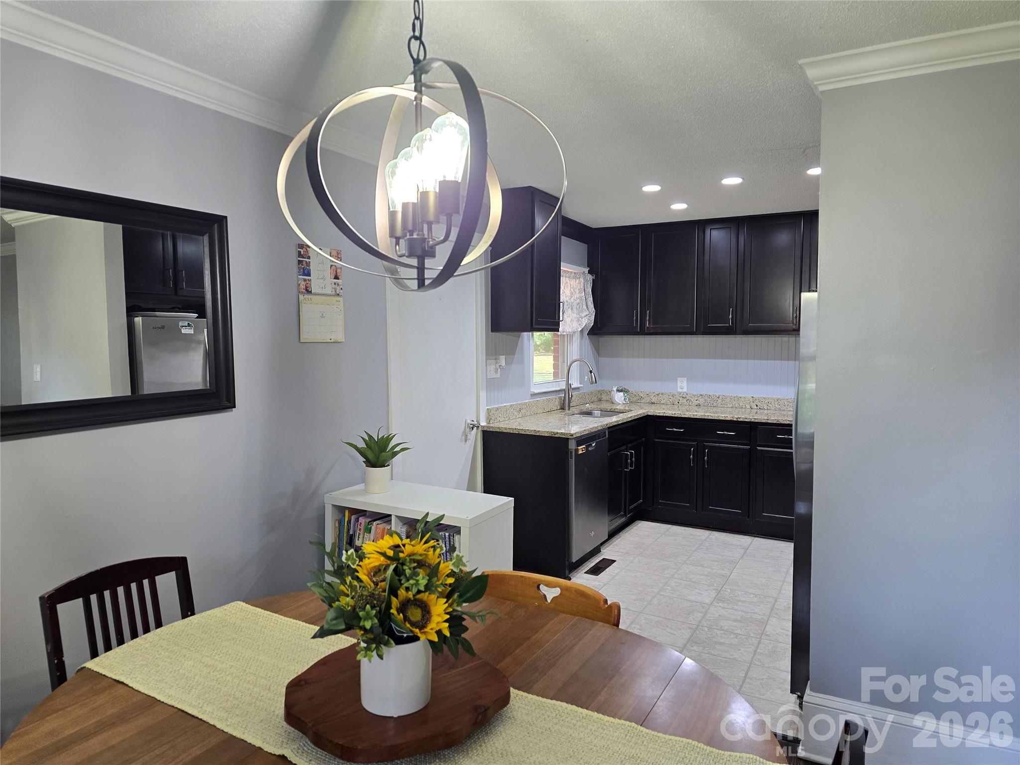 2493 Oakwood Circle Property Photo 11