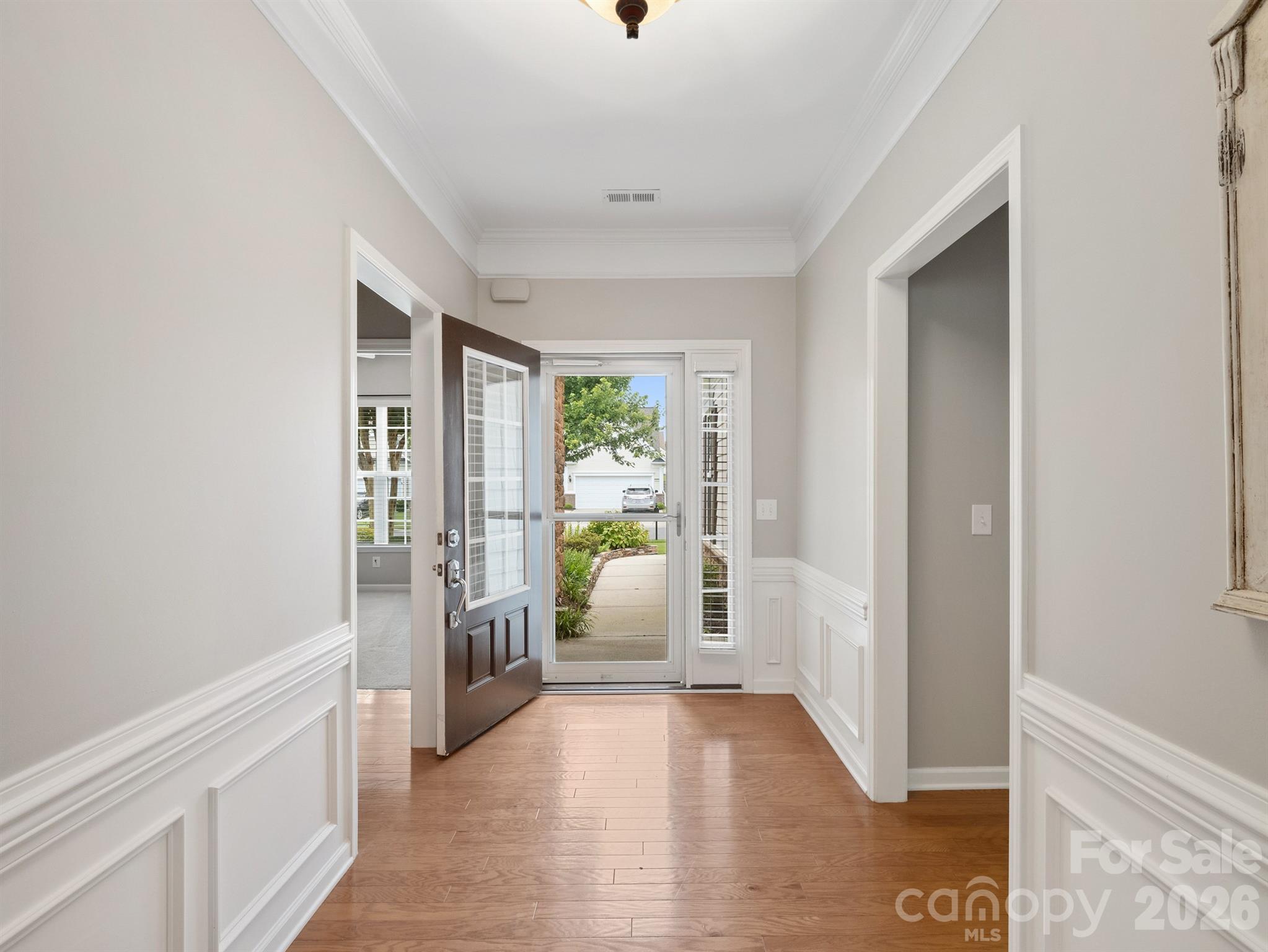 8077 Crater Lake Drive Property Photo 5