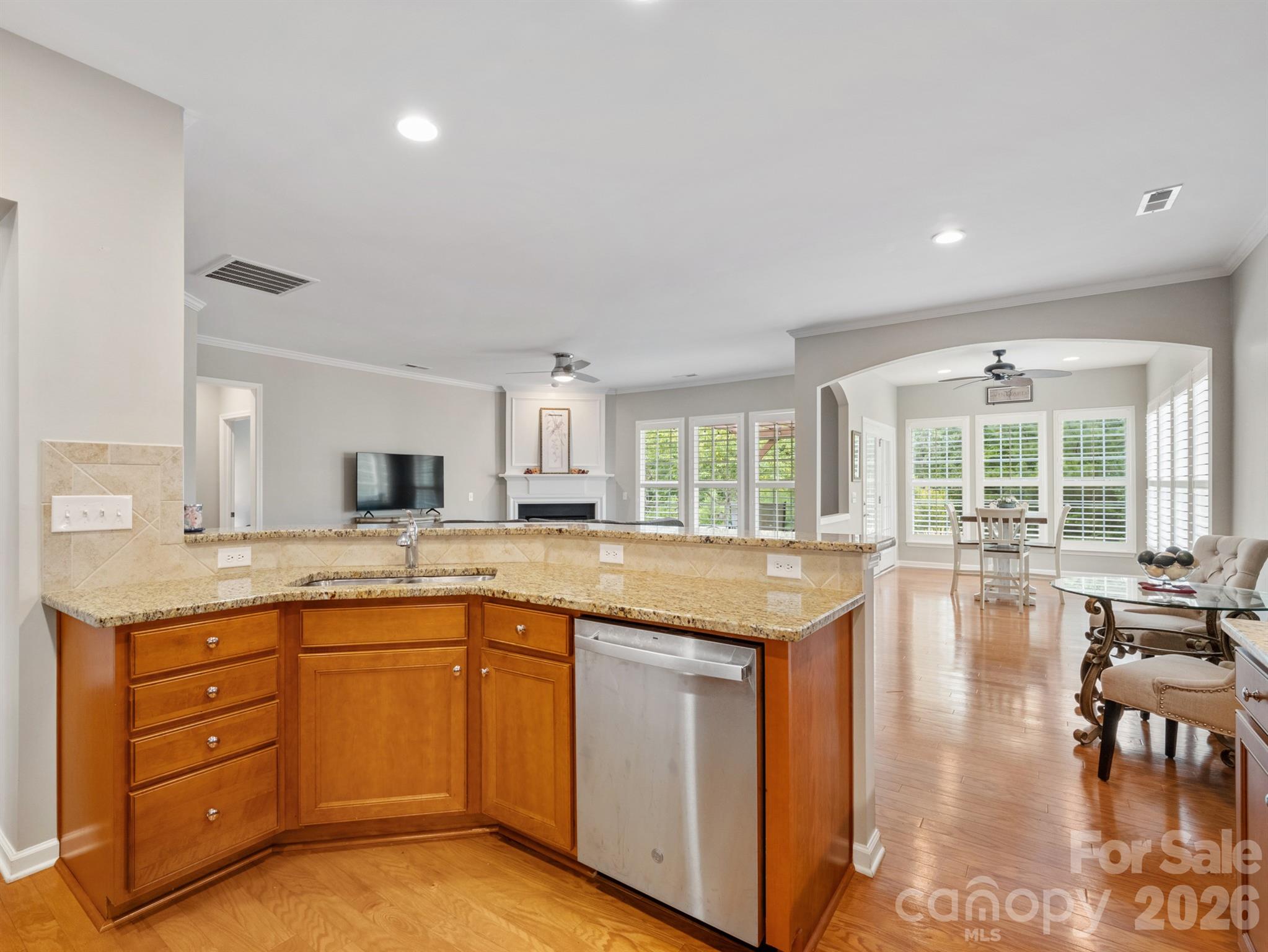 8077 Crater Lake Drive Property Photo 17