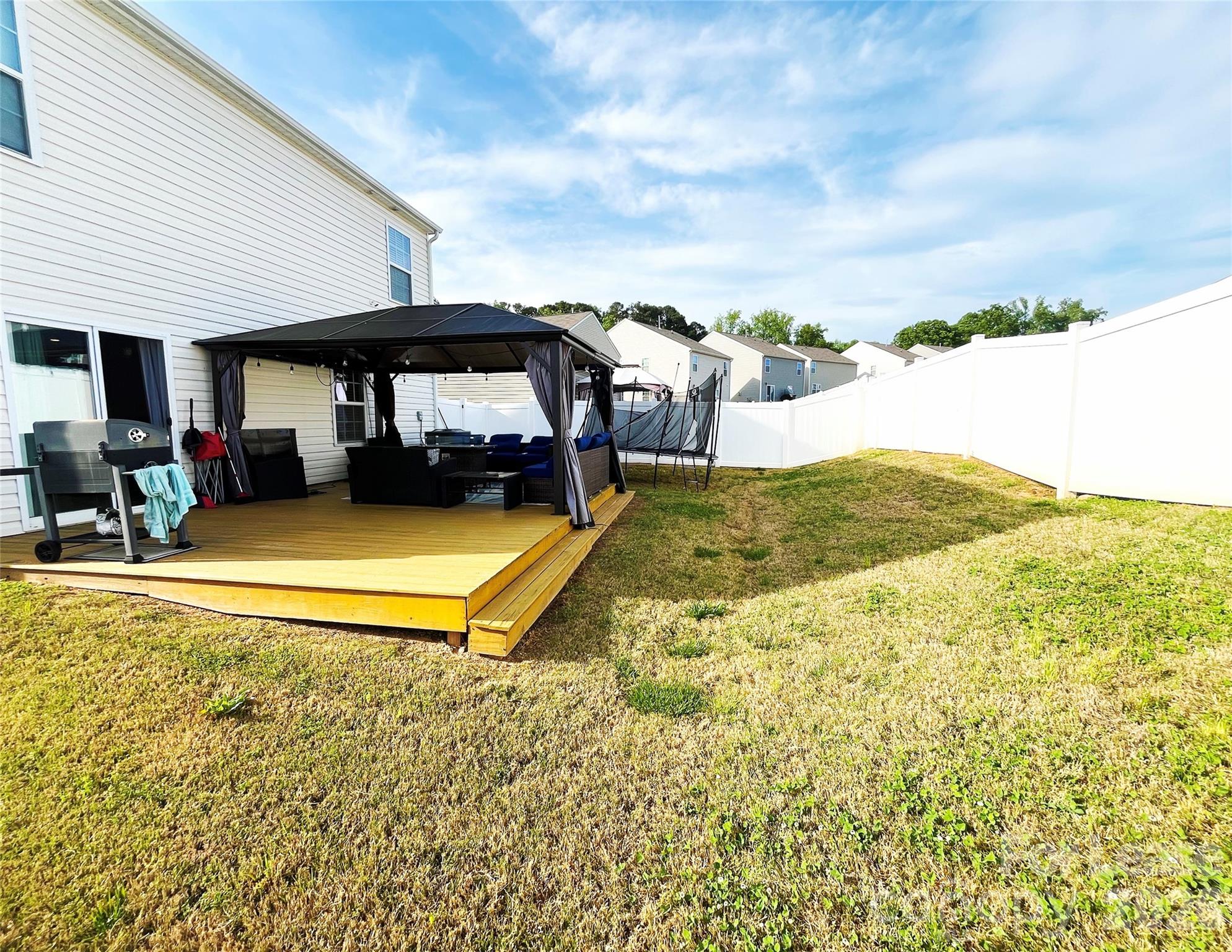 3044 Winesap Drive Property Photo 14