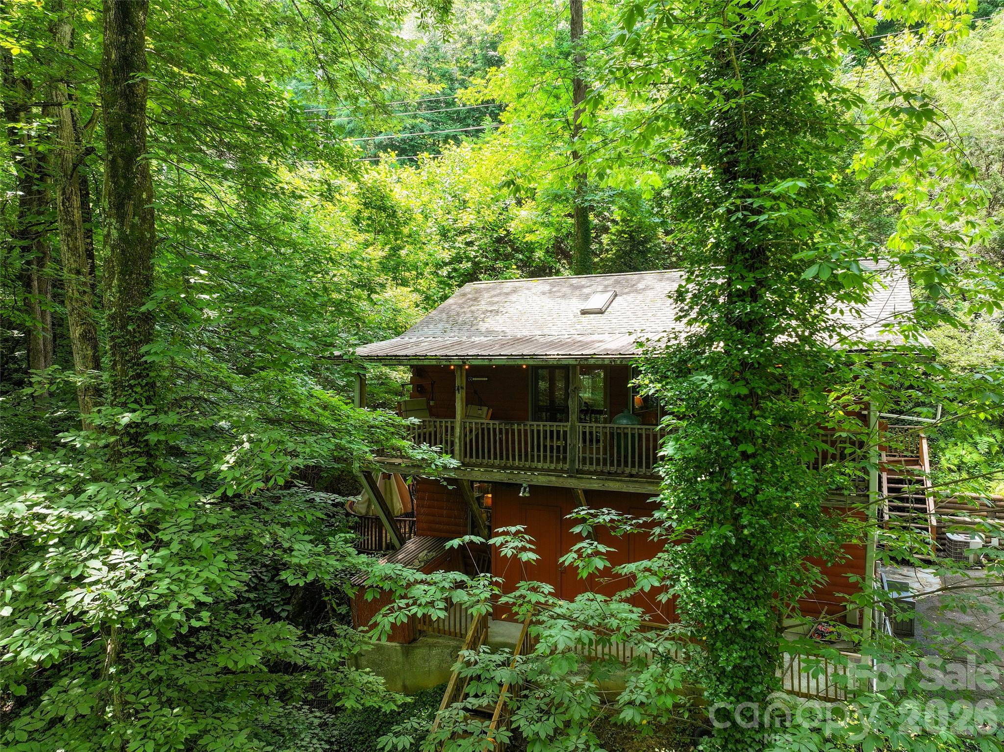 976 Wildcat Run Property Photo 2