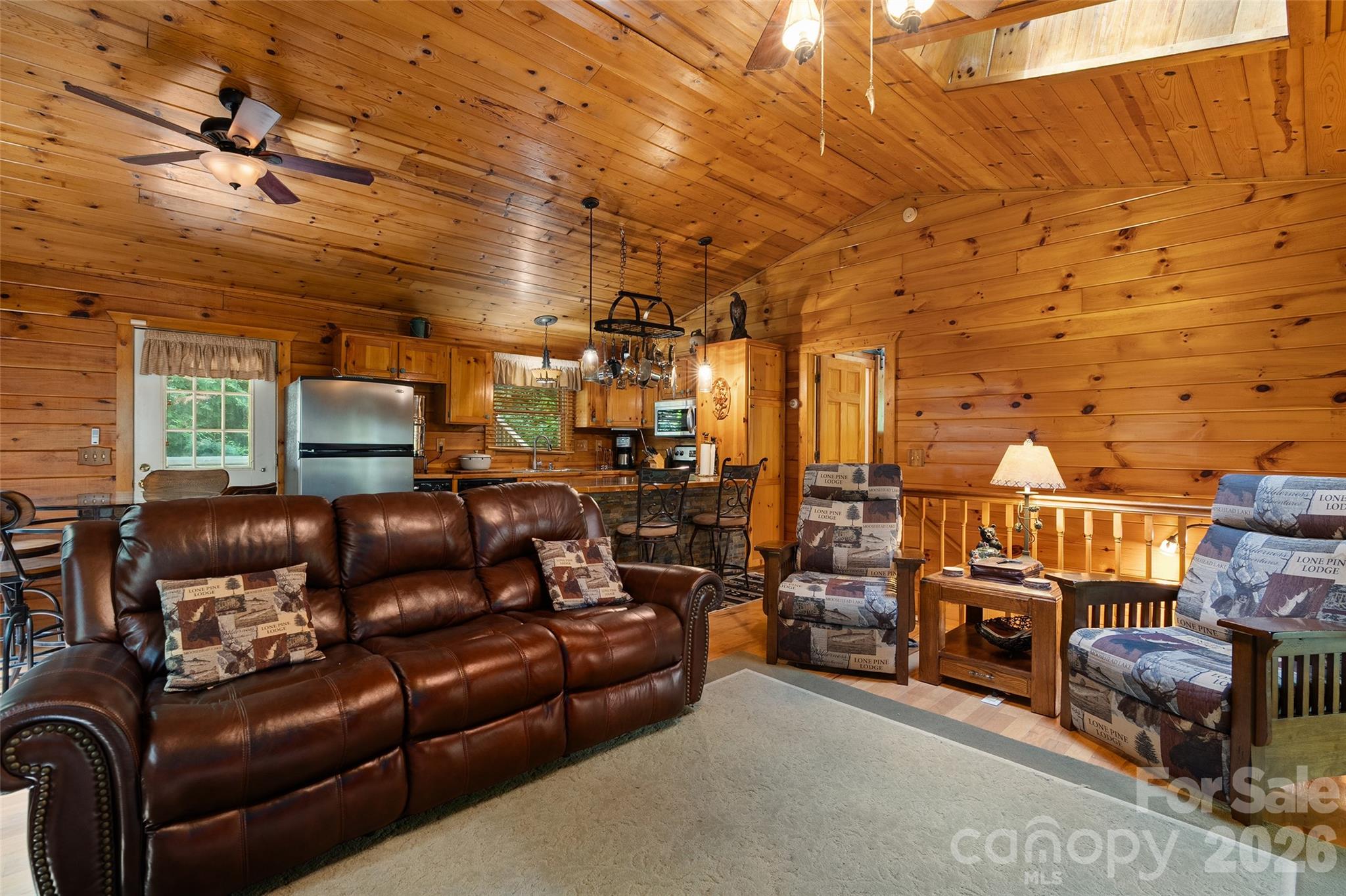 976 Wildcat Run Property Photo 8