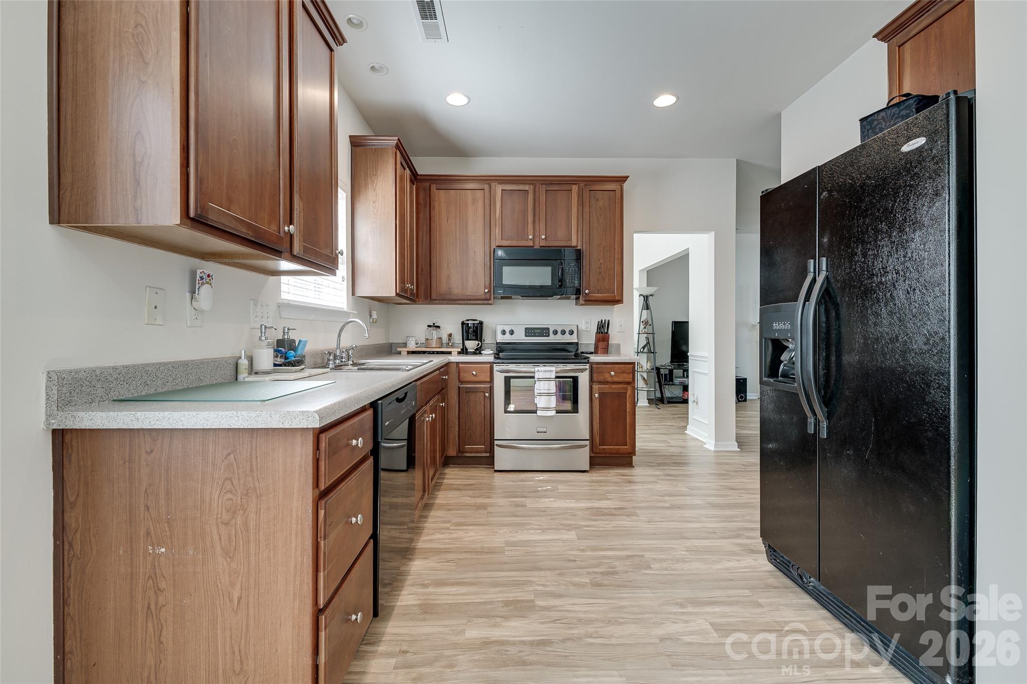 4816 Eagle Creek Drive Property Photo 10