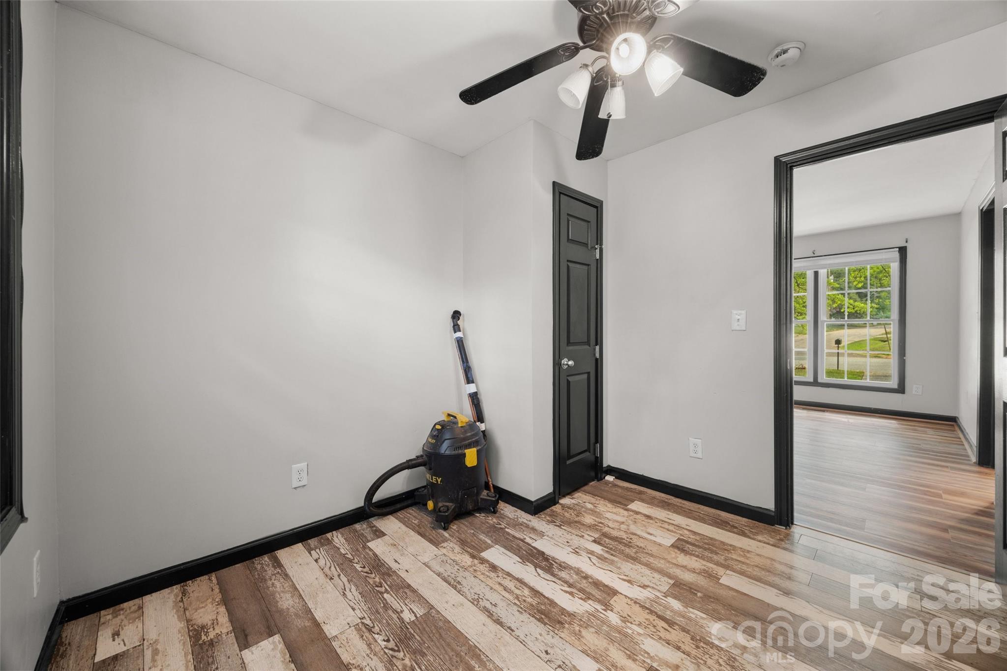 897 Eastwood Drive Property Photo 11