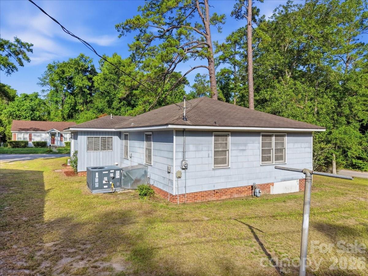 310 Varn Street Property Photo 9