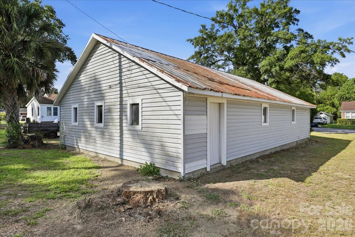 310 Varn Street Property Photo 11