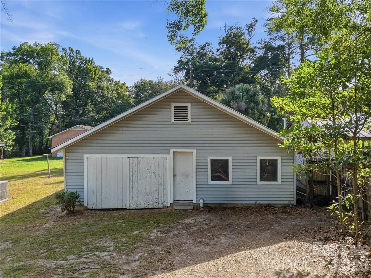 310 Varn Street Property Photo 14