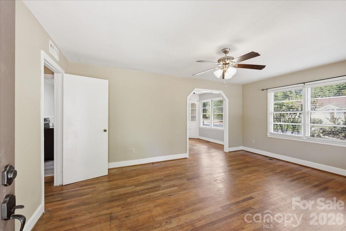 310 Varn Street Property Photo 21