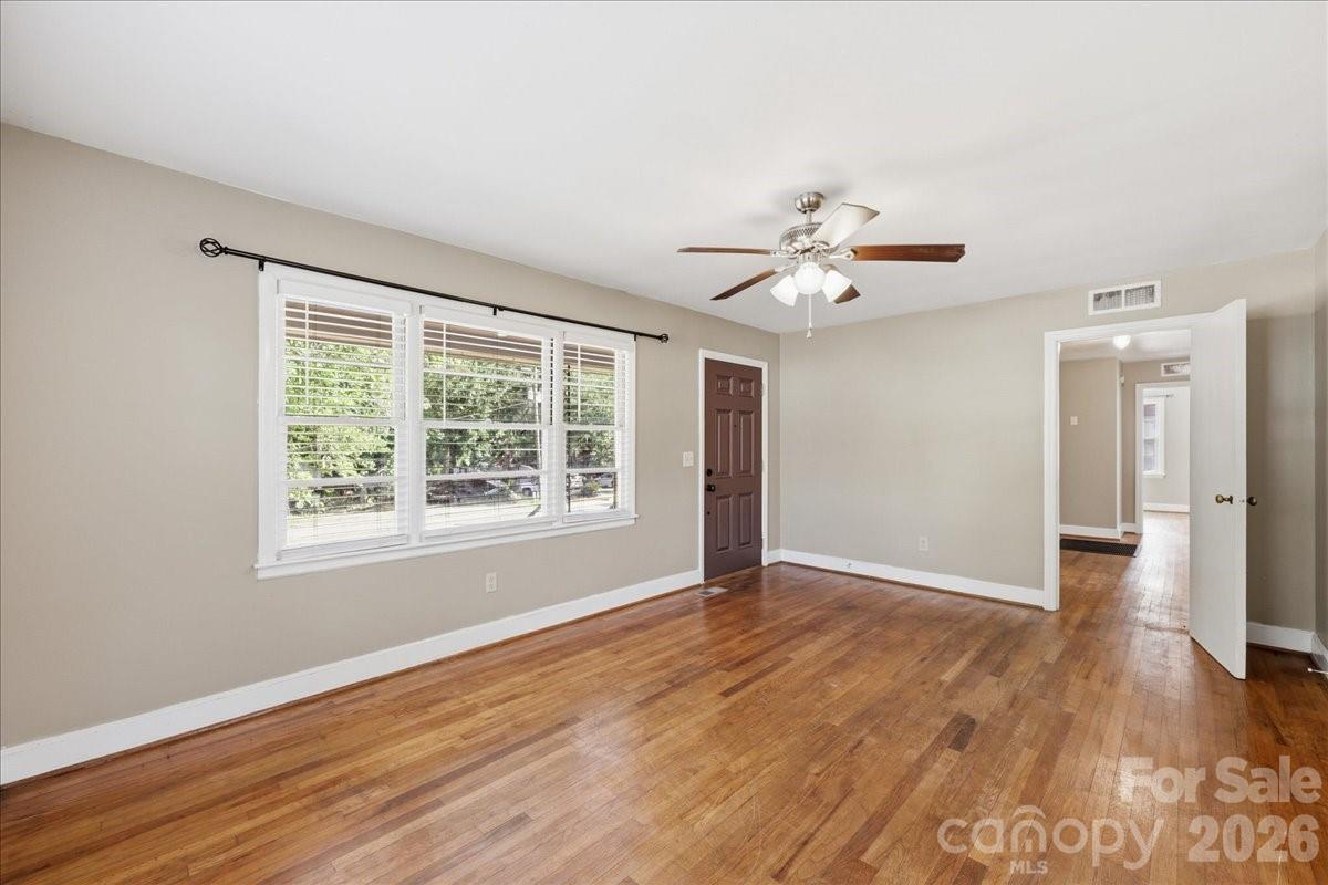 310 Varn Street Property Photo 22