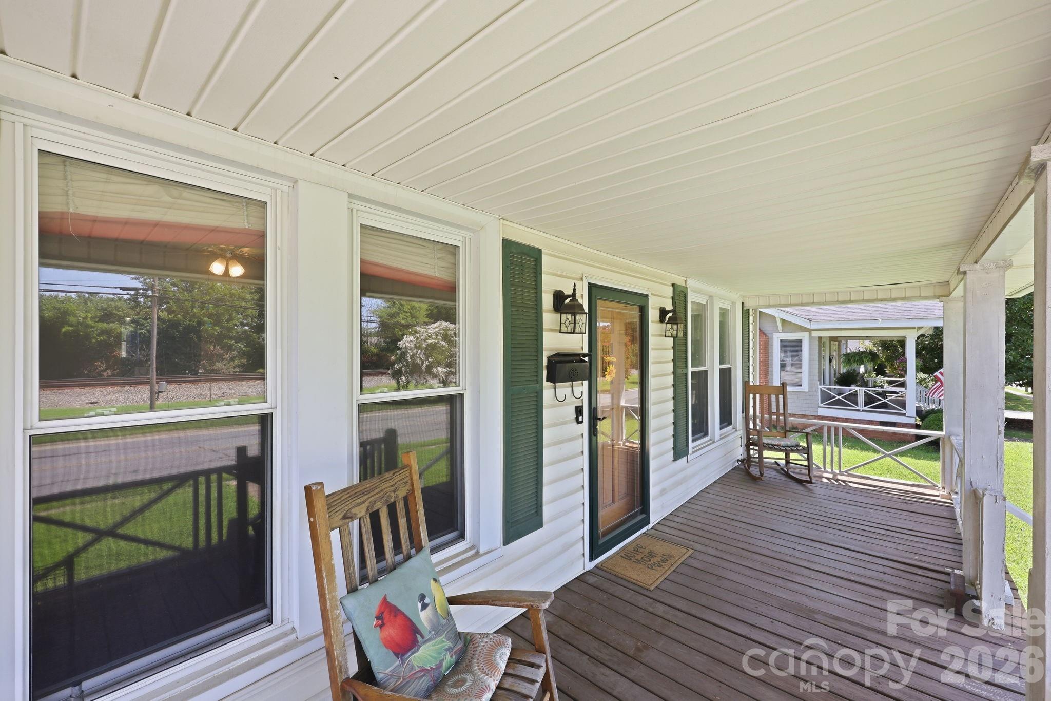 313 S Ridge Avenue Property Photo 5