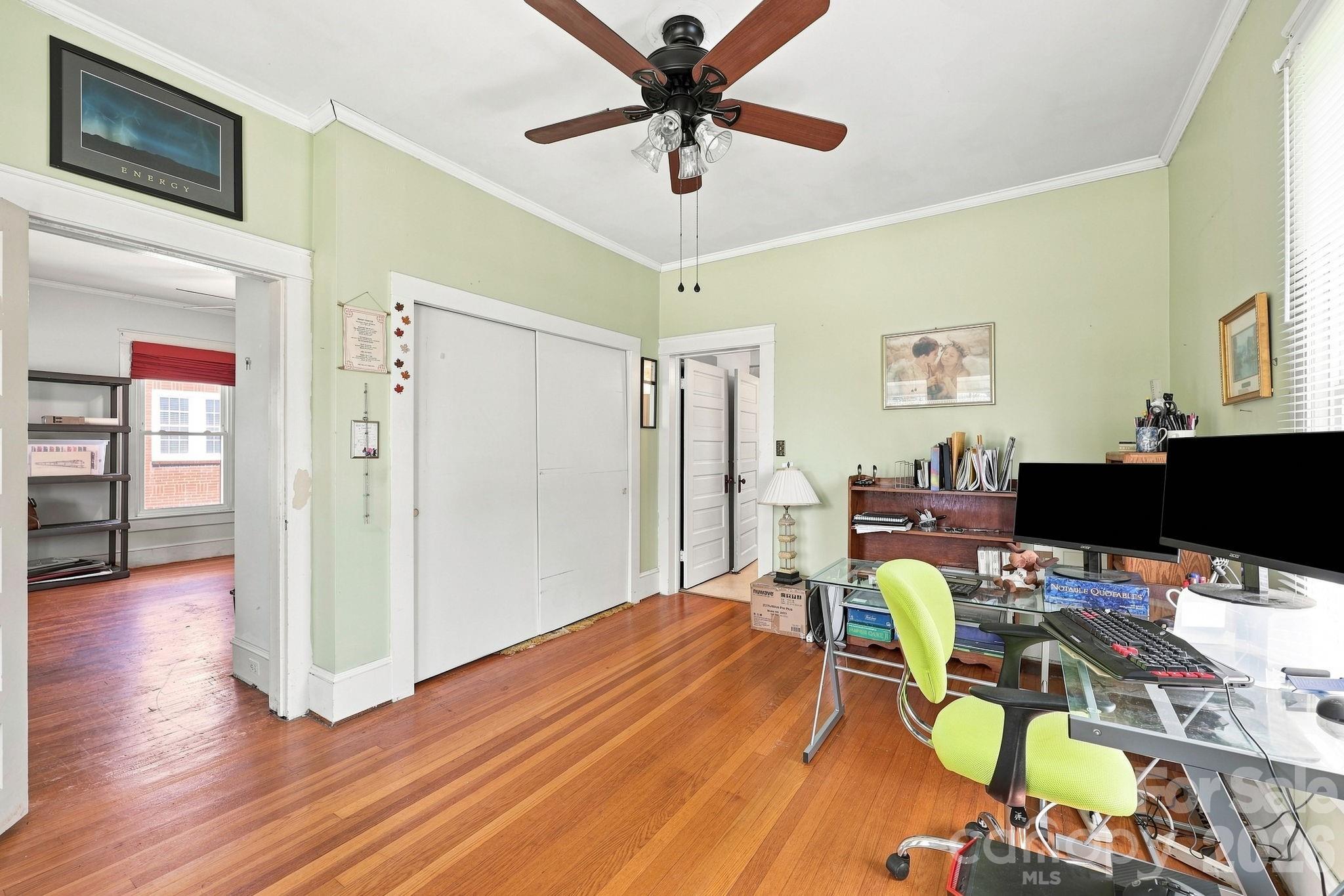 313 S Ridge Avenue Property Photo 11