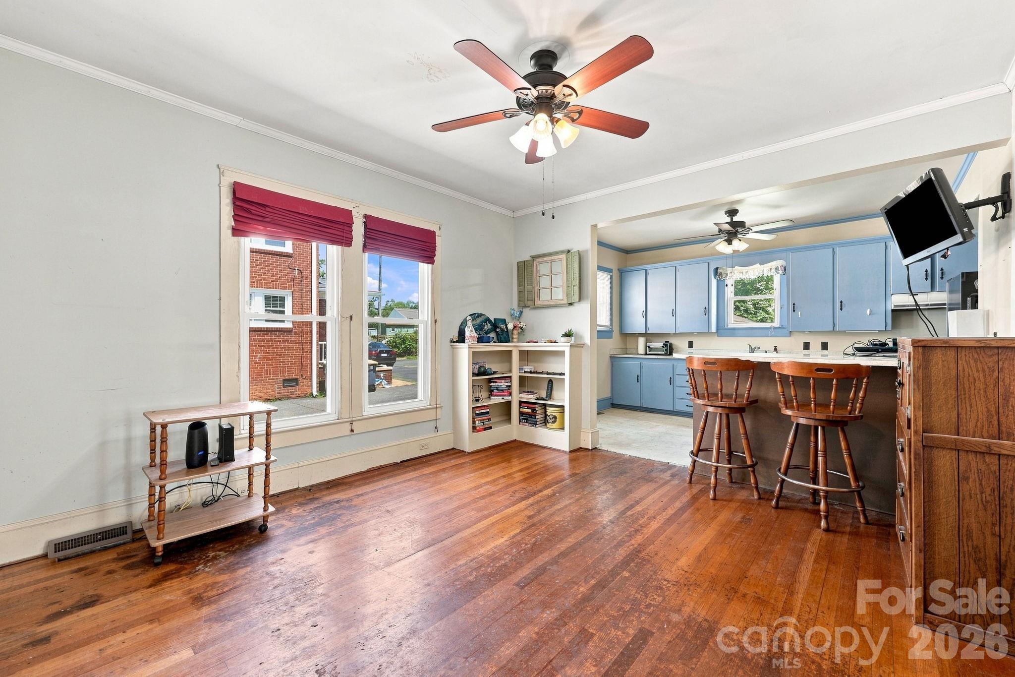 313 S Ridge Avenue Property Photo 18