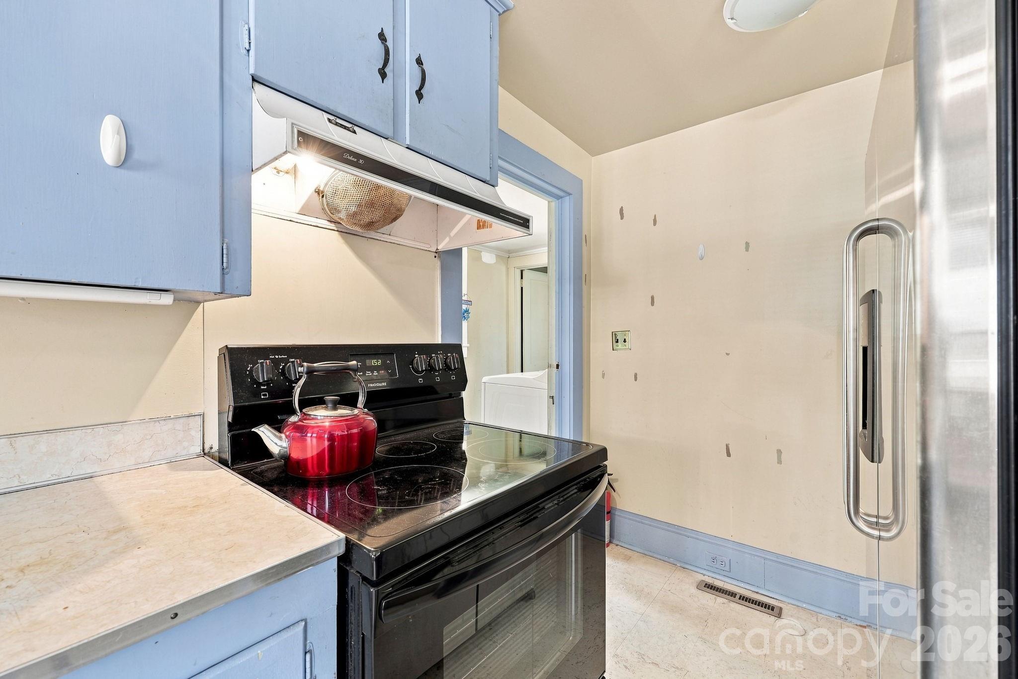 313 S Ridge Avenue Property Photo 26