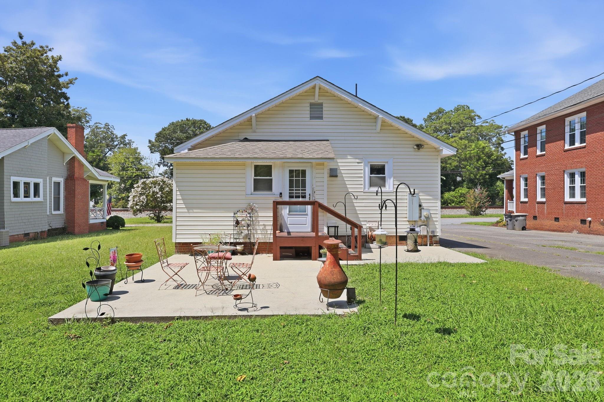 313 S Ridge Avenue Property Photo 33