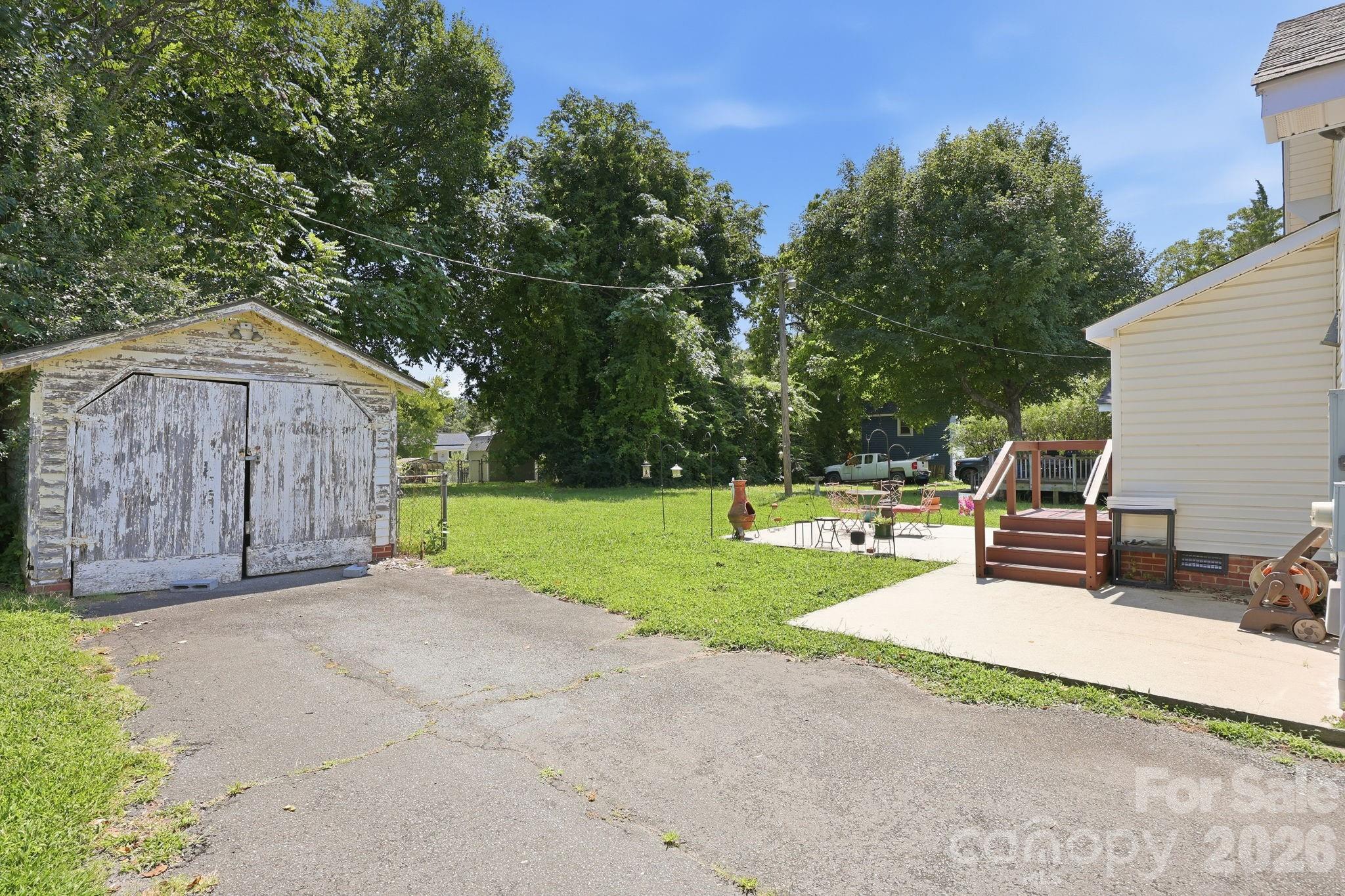 313 S Ridge Avenue Property Photo 37