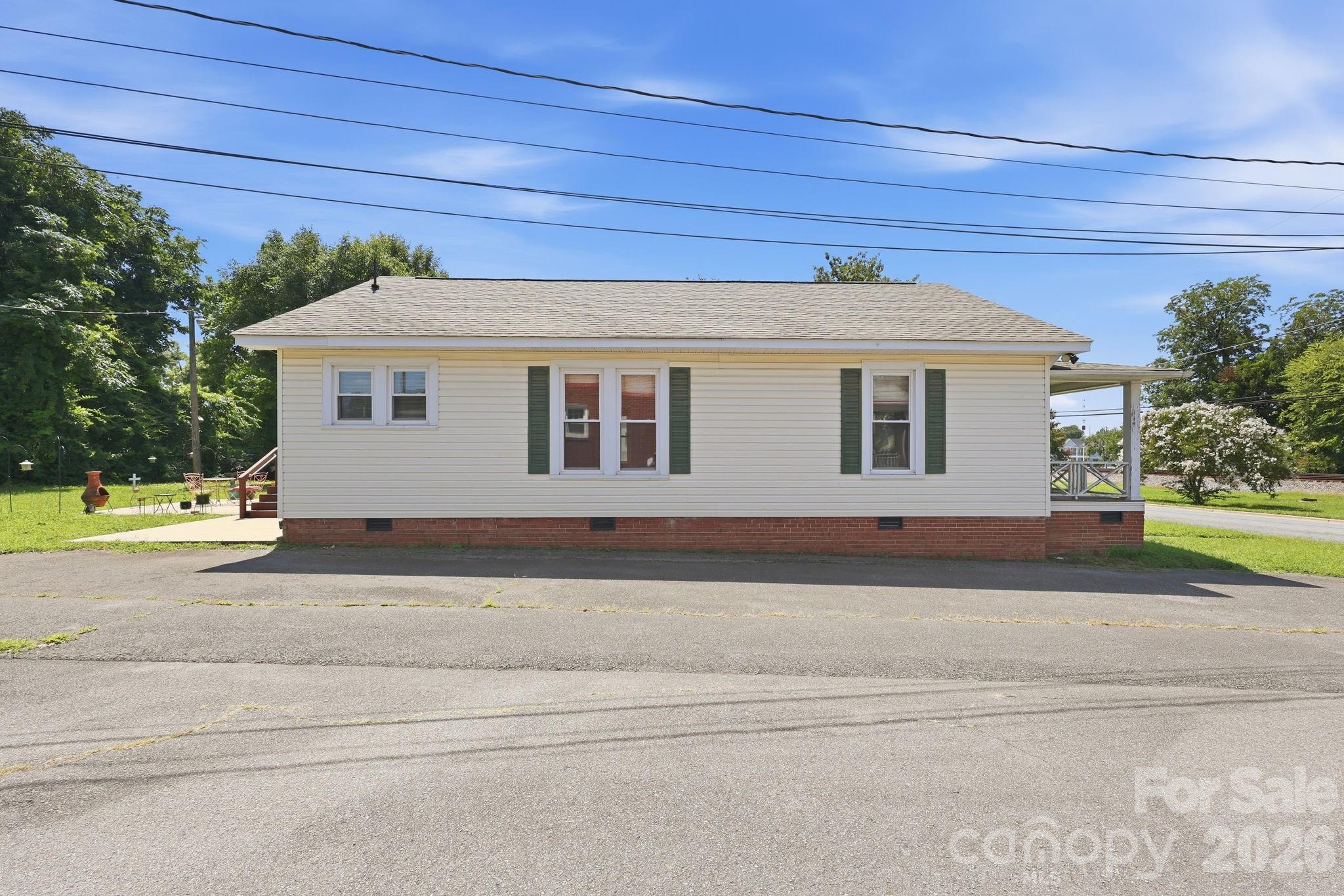 313 S Ridge Avenue Property Photo 38
