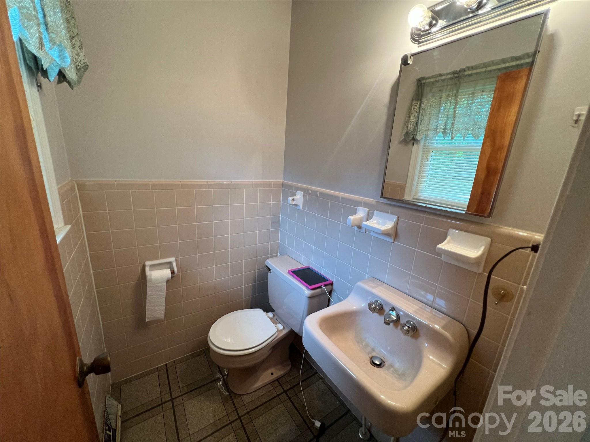 1210 Belwood Lawndale Road Property Photo 14