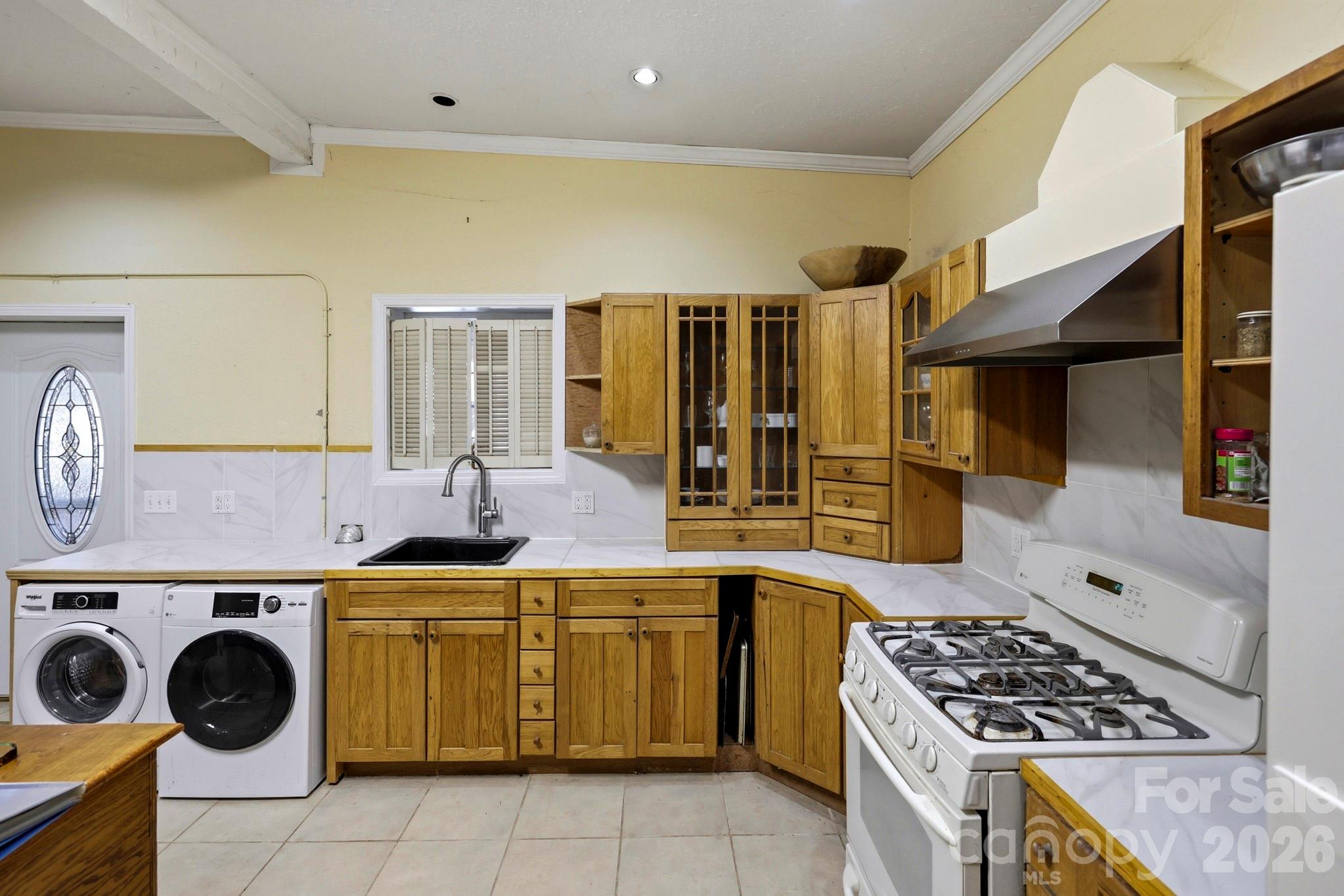 1358 W Main Street Property Photo 18
