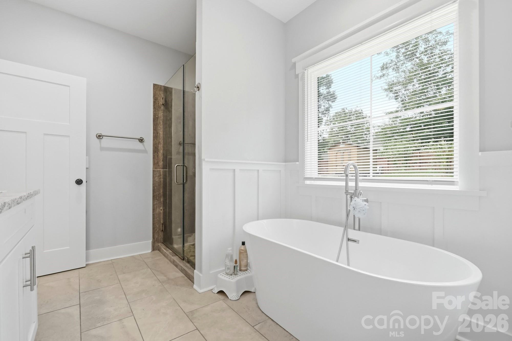 304 E Florida Avenue Property Photo 22