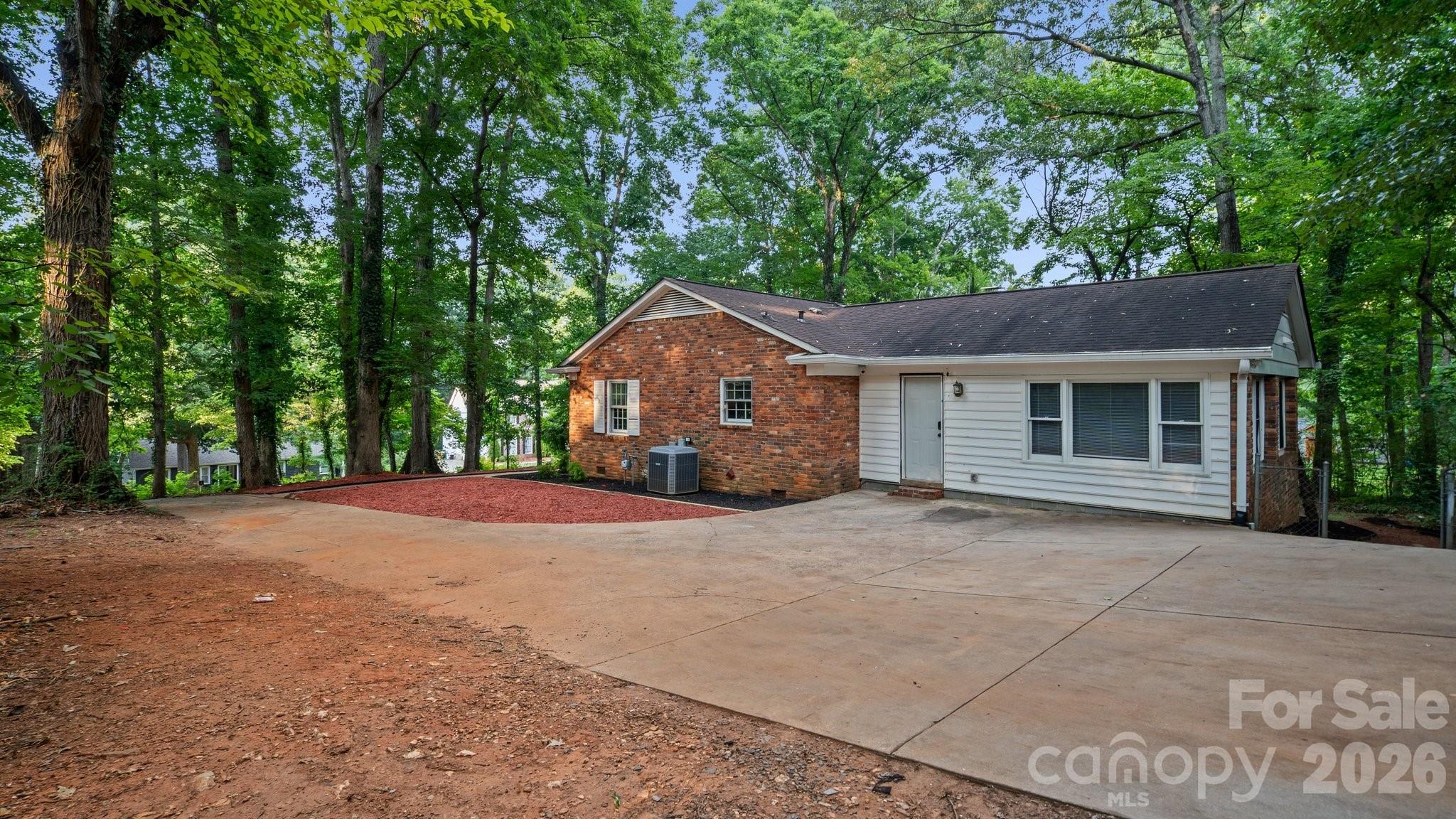 7515 Shady Lane Property Photo 27