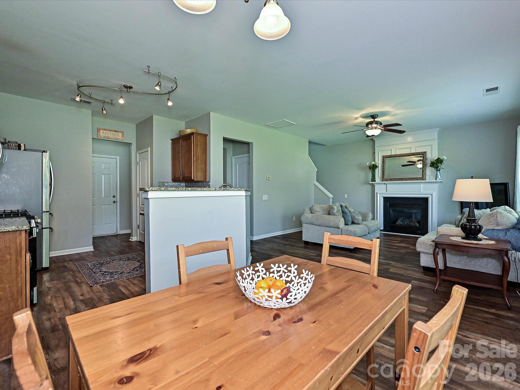 2505 Mullis Lane Property Photo 17