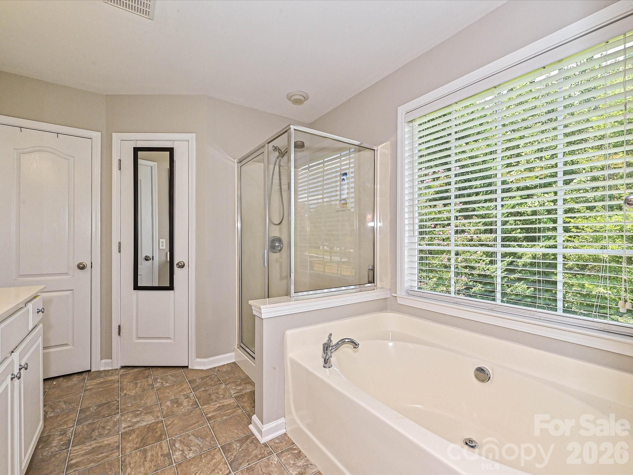2505 Mullis Lane Property Photo 24