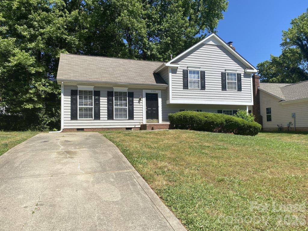 3122 Periwinkle Court Property Photo 1