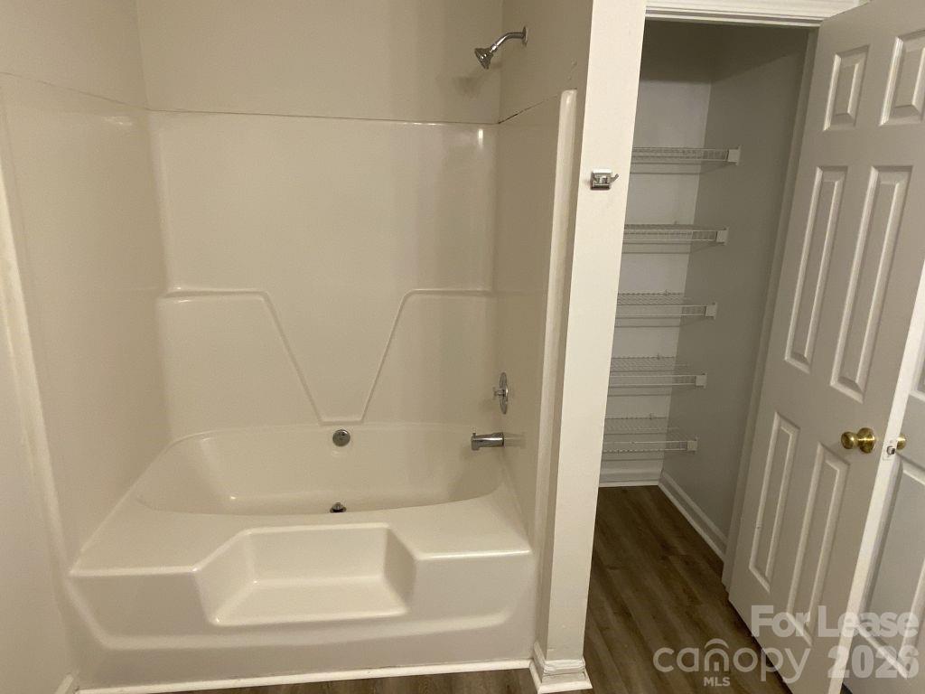3122 Periwinkle Court Property Photo 13