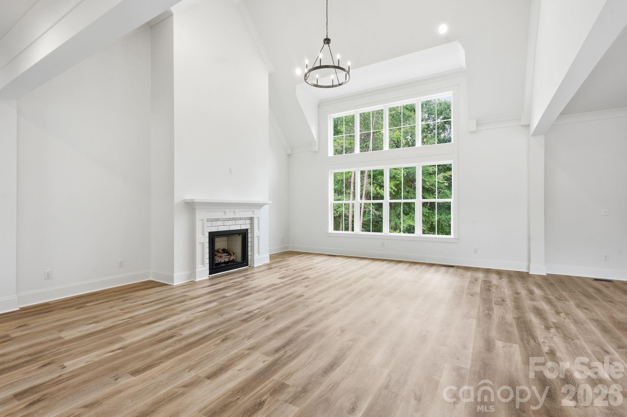 301 Spanish Oak Lane Property Photo 5