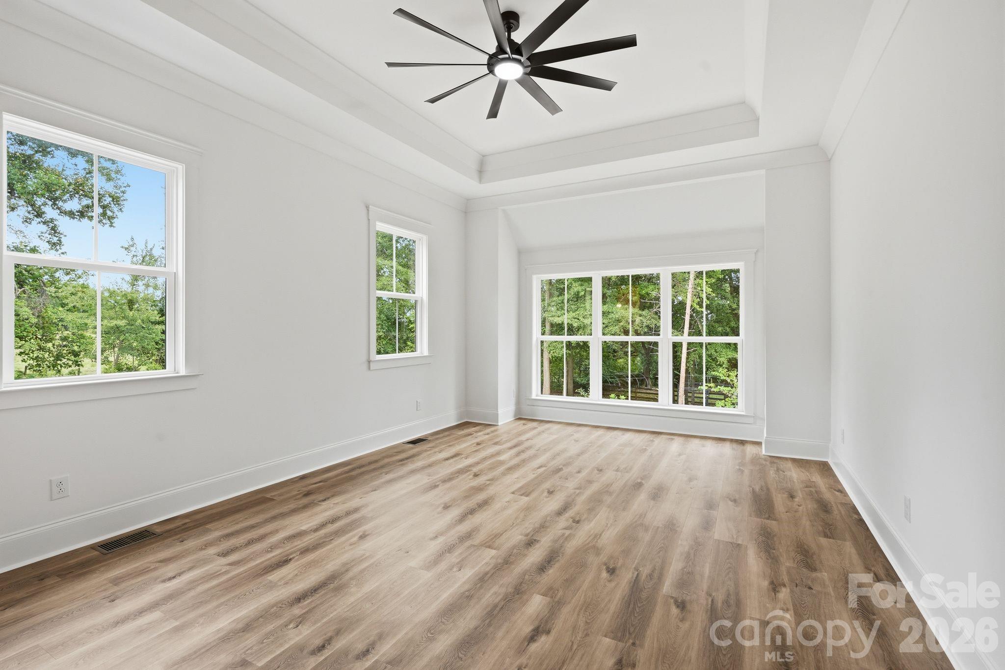 301 Spanish Oak Lane Property Photo 14