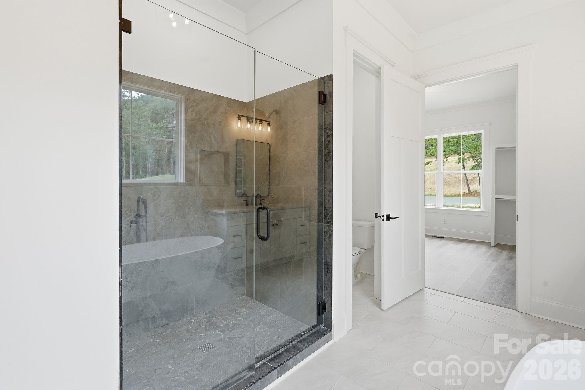 301 Spanish Oak Lane Property Photo 20
