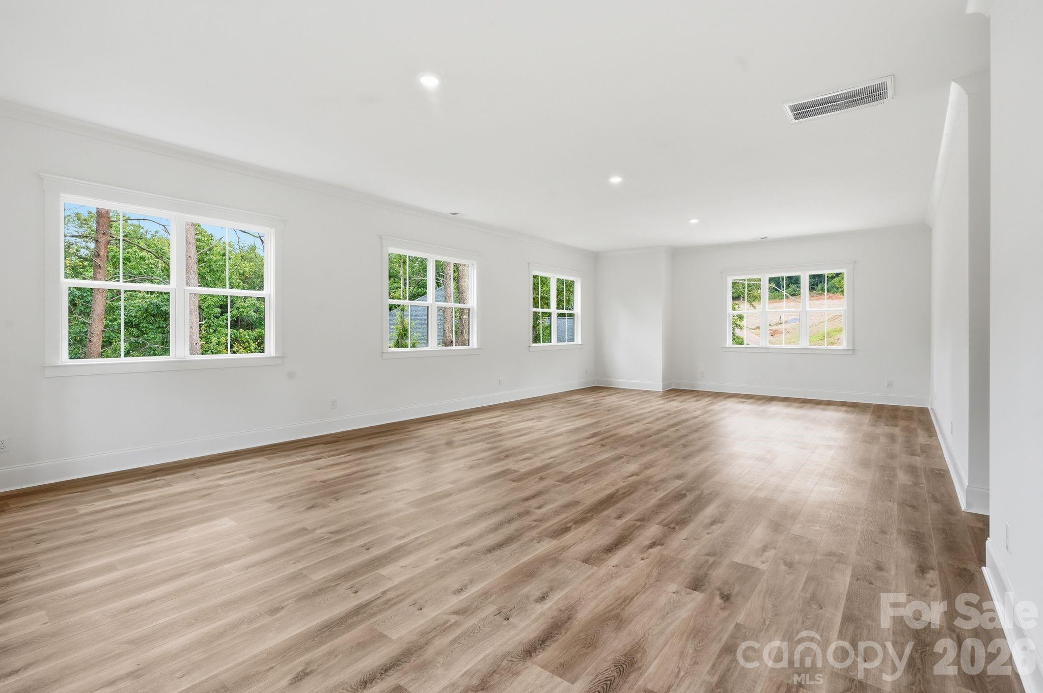 301 Spanish Oak Lane Property Photo 24