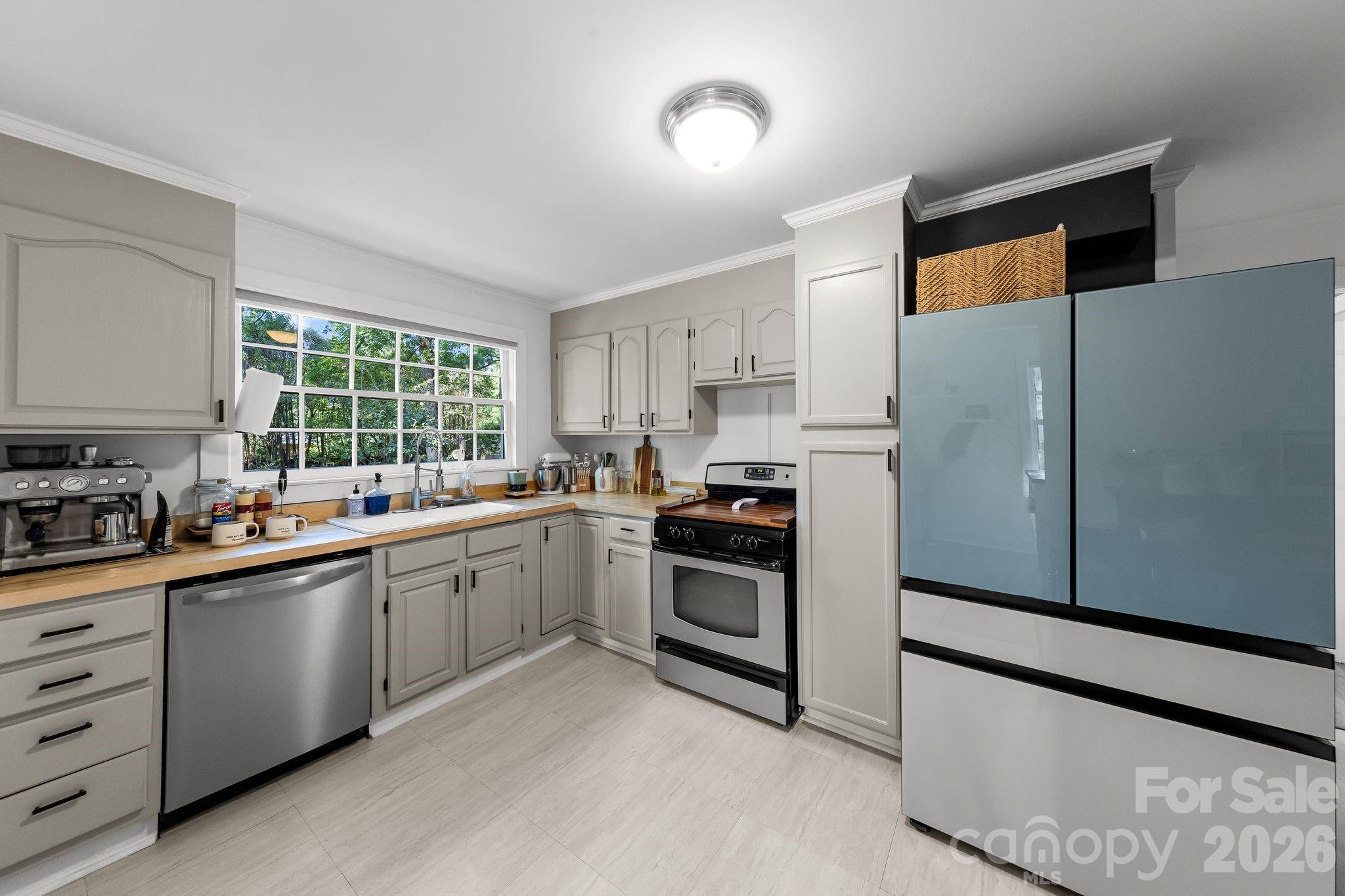 350 Jefferson Street Property Photo 15