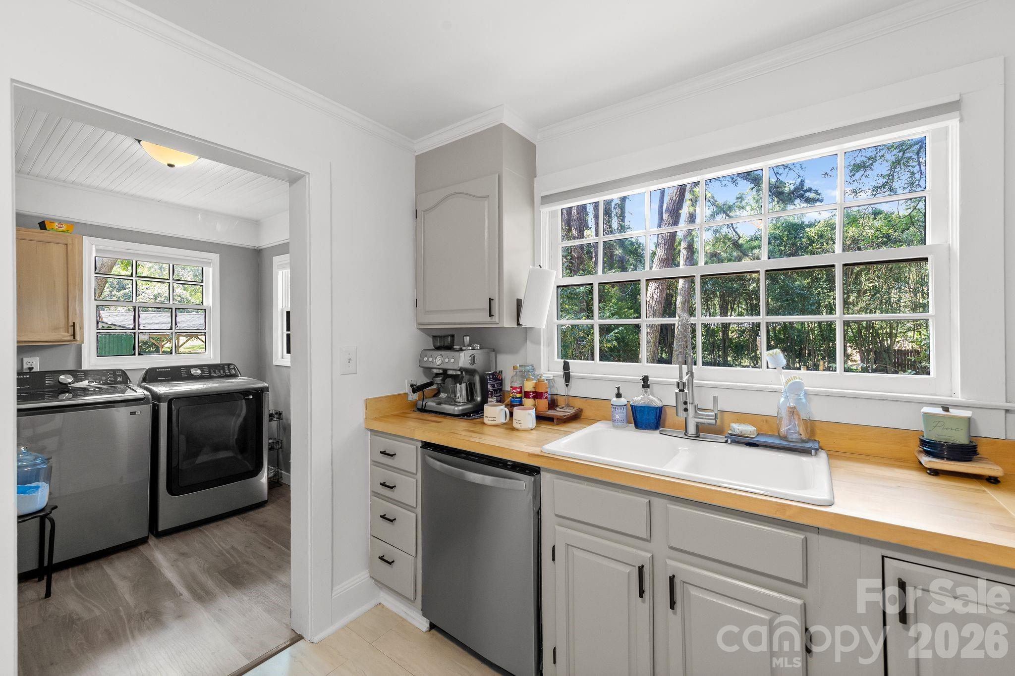 350 Jefferson Street Property Photo 16
