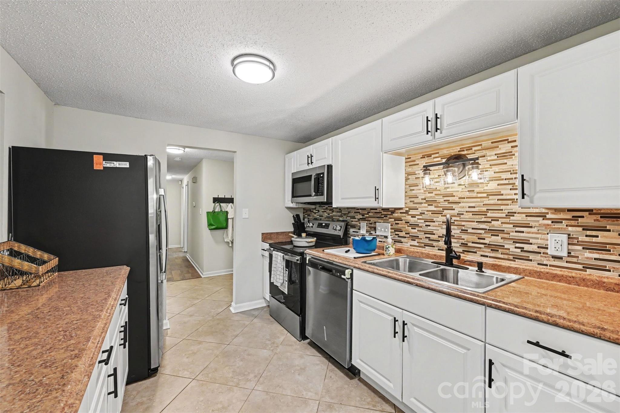 7319 Shadowlake Drive Property Photo 10