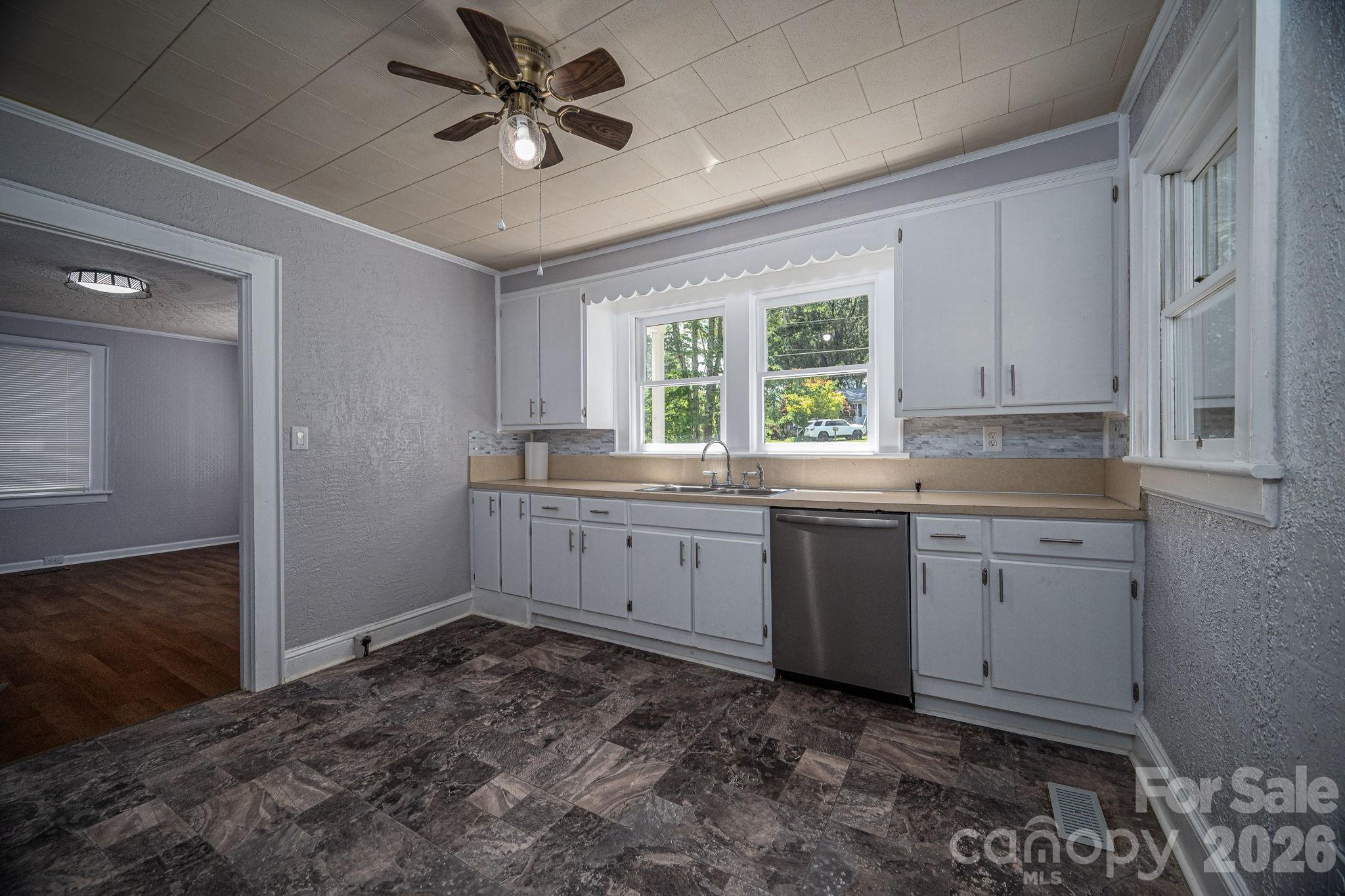 214 23rd Street Property Photo 16