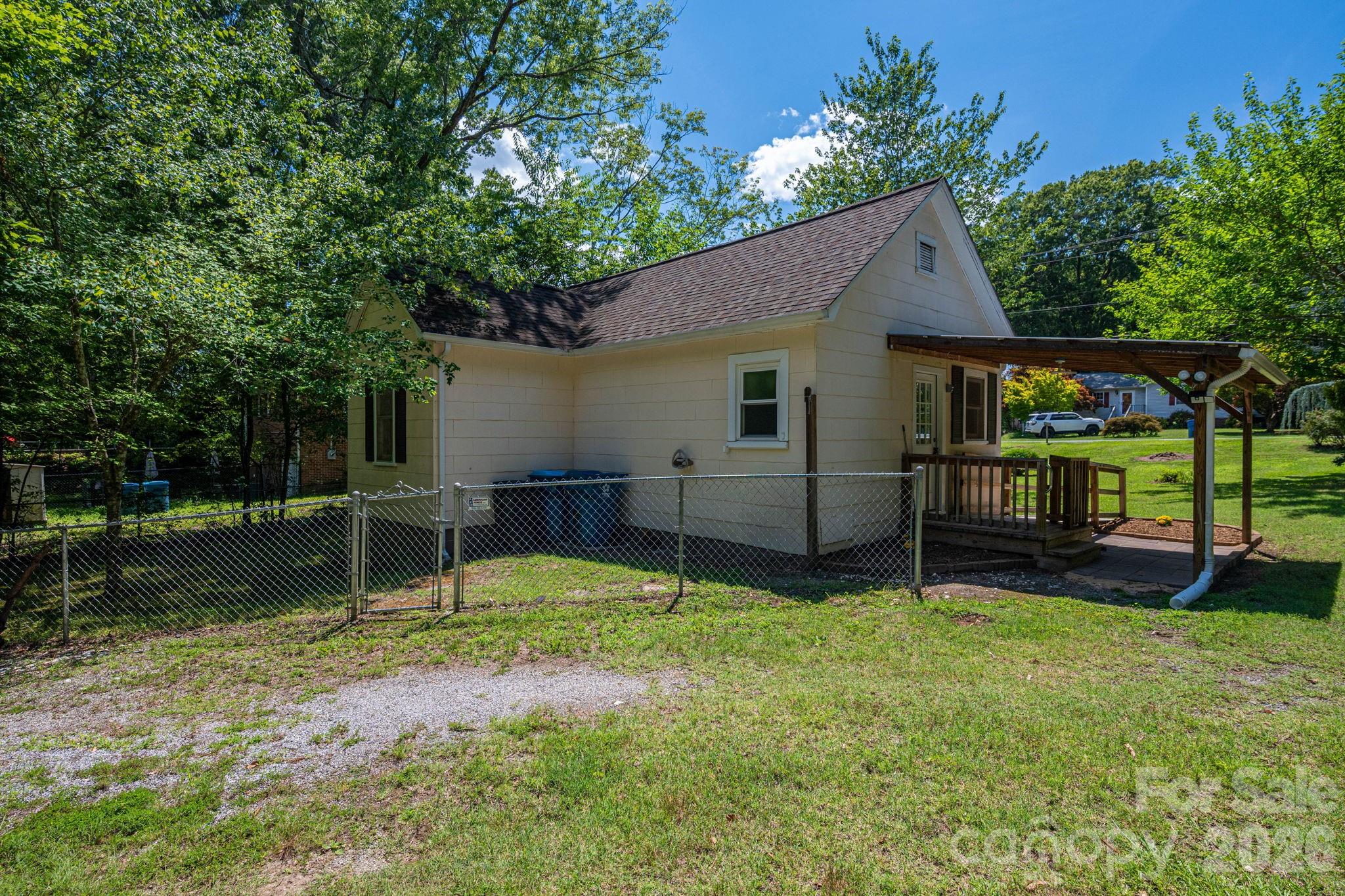 214 23rd Street Property Photo 17