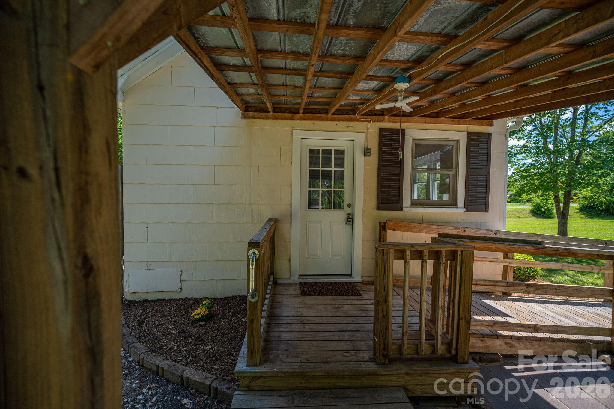 214 23rd Street Property Photo 22