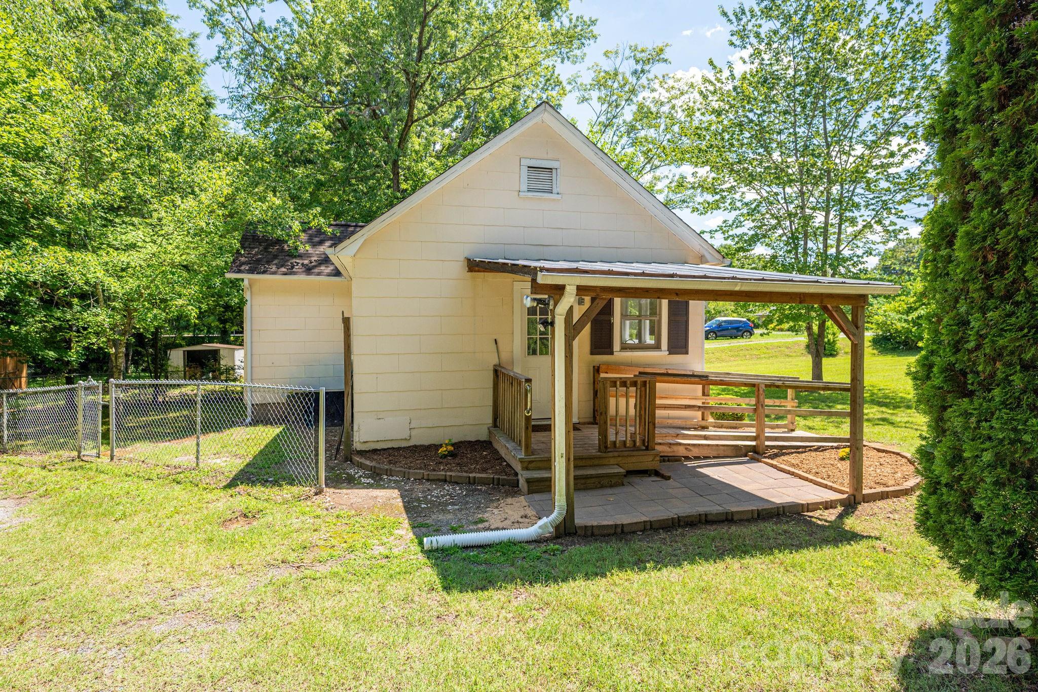 214 23rd Street Property Photo 24