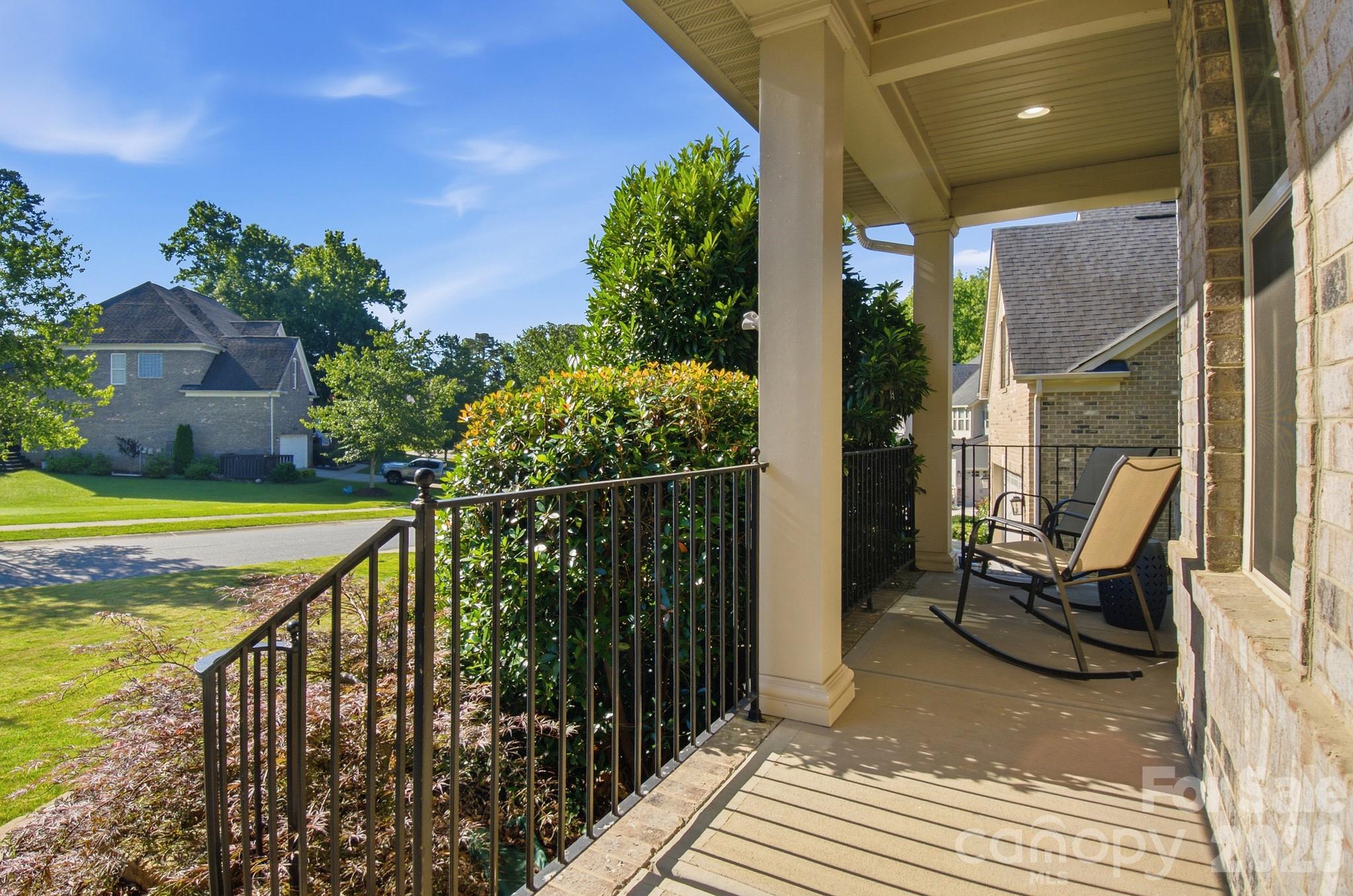 8306 Early Bird Way Property Photo 4