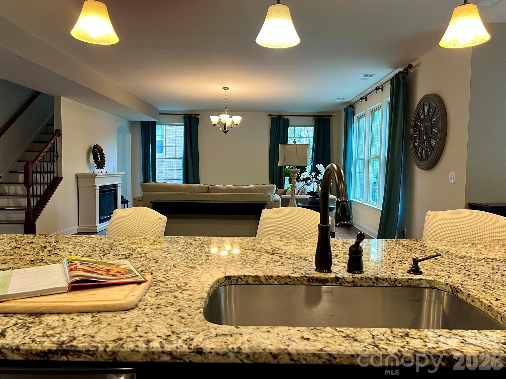 8306 Early Bird Way Property Photo 10
